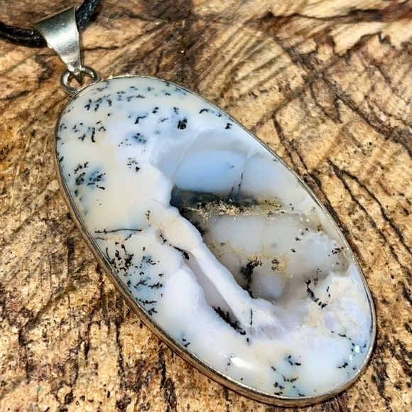 Dendritic Agate Pendant 2 1/2” - Picture 5 of 7